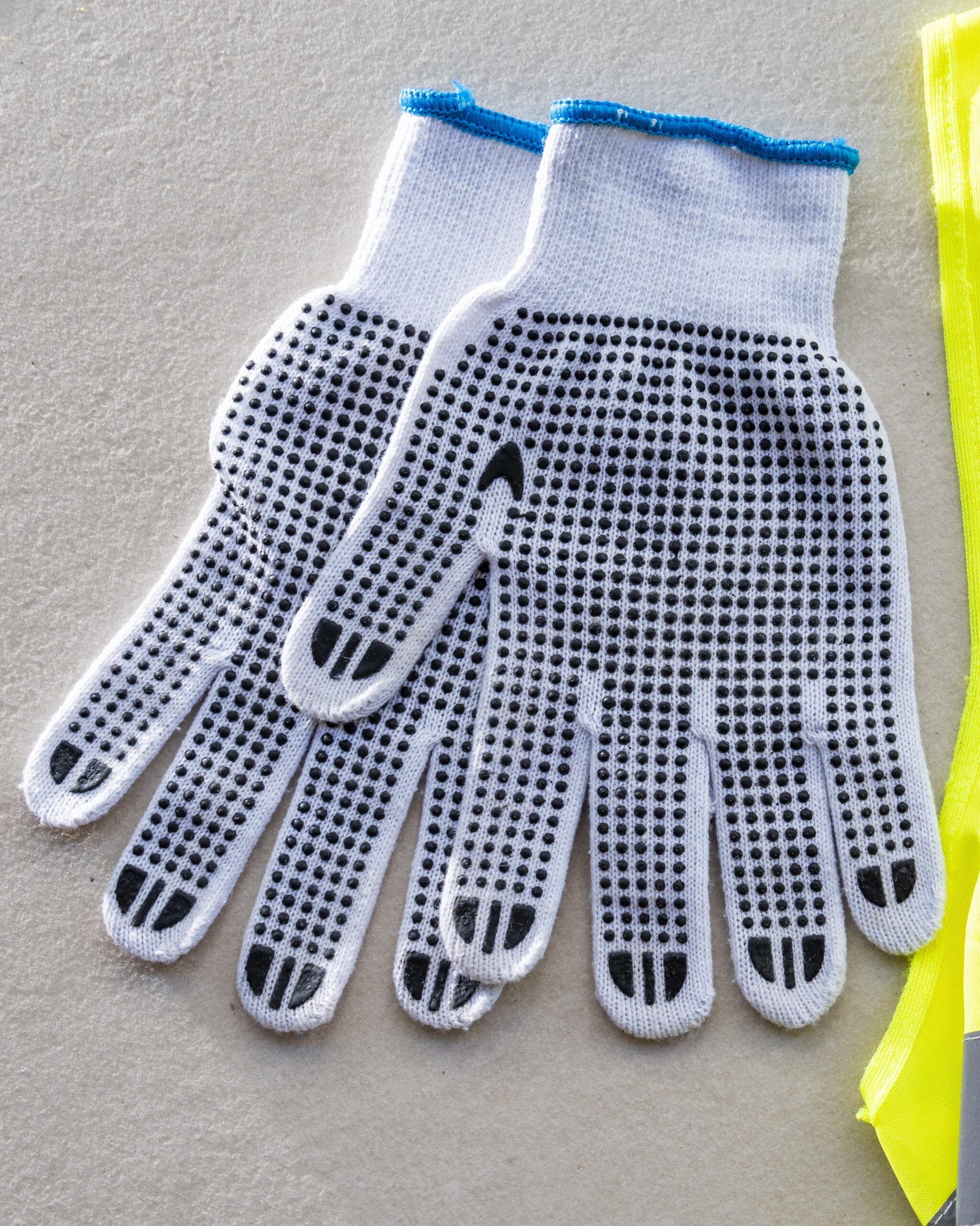 top-view-safety-gloves-vest
